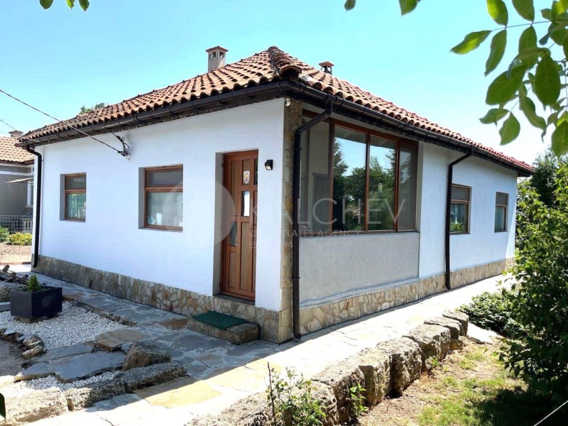 Till salu  Hus region Dobrich , Baltjik , 85 kvm | 64475965