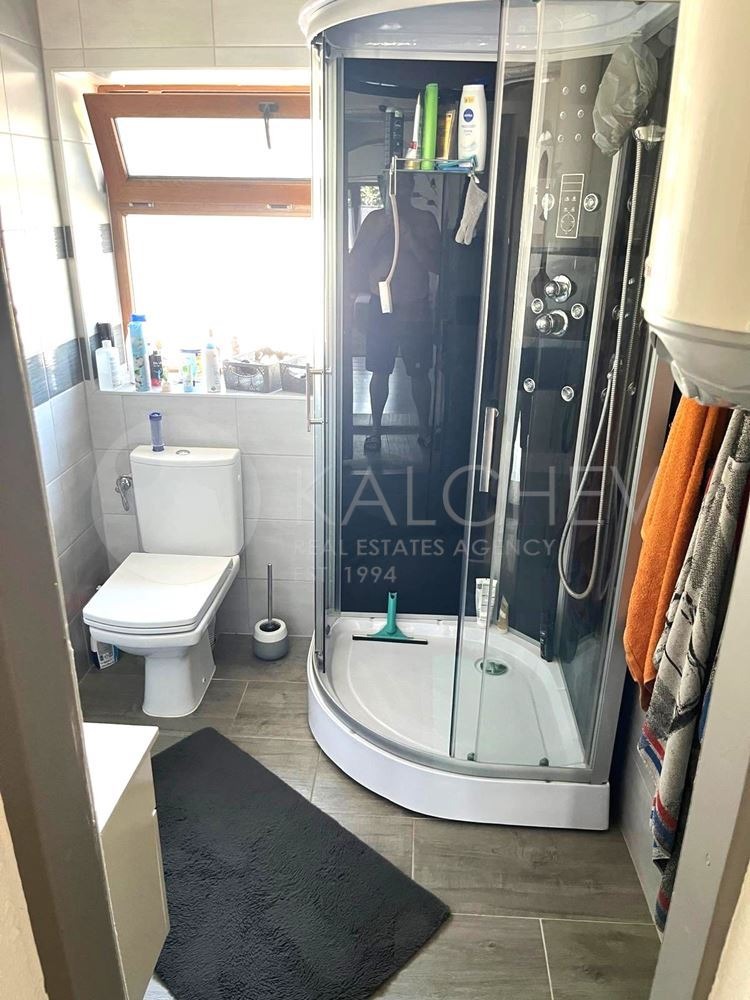 Till salu  Hus region Dobrich , Baltjik , 85 kvm | 64475965 - bild [10]