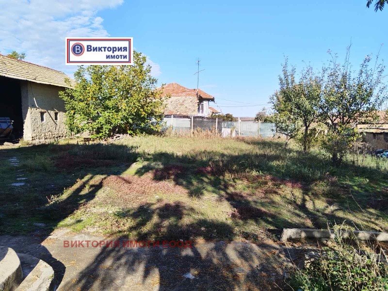 Продава КЪЩА, с. Страхилово, област Велико Търново, снимка 3 - Къщи - 52236782