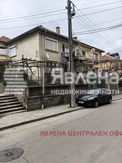 Продава КЪЩА, гр. Велико Търново, Център