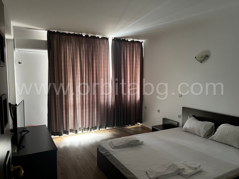 Продава ХОТЕЛ, гр. Костенец, област София област, снимка 3 - Хотели - 52732680