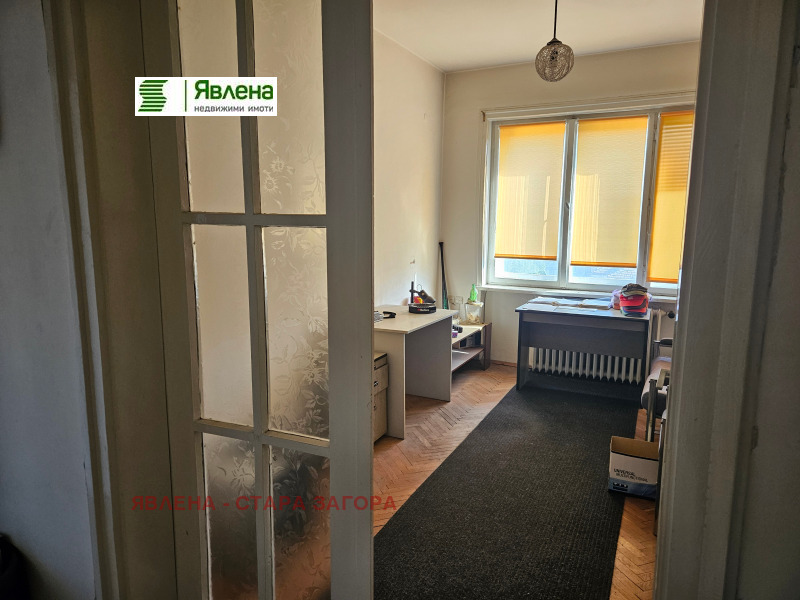 Продава  2-стаен град Стара Загора , Център , 60 кв.м | 30232106 - изображение [4]