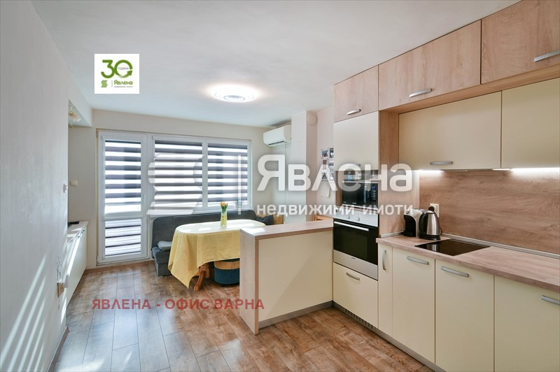 Продава МНОГОСТАЕН, гр. Варна, Център, снимка 1 - Aпартаменти - 48503241