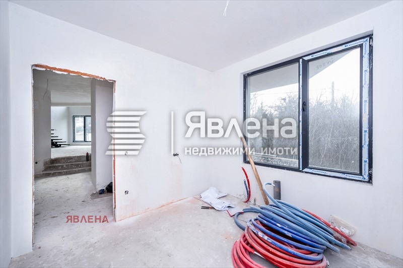 Продава КЪЩА, гр. София, в.з.Врана - Лозен, снимка 9 - Къщи - 49366322