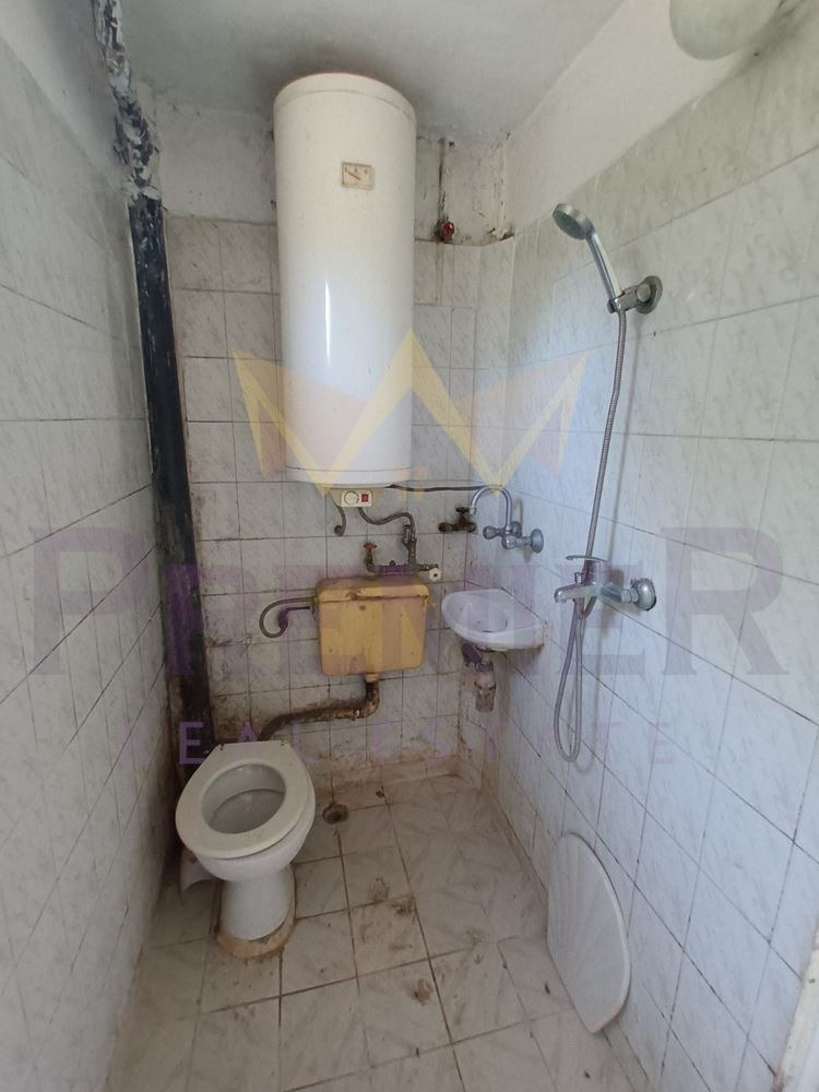 Продава КЪЩА, с. Стожер, област Добрич, снимка 15 - Къщи - 54105039