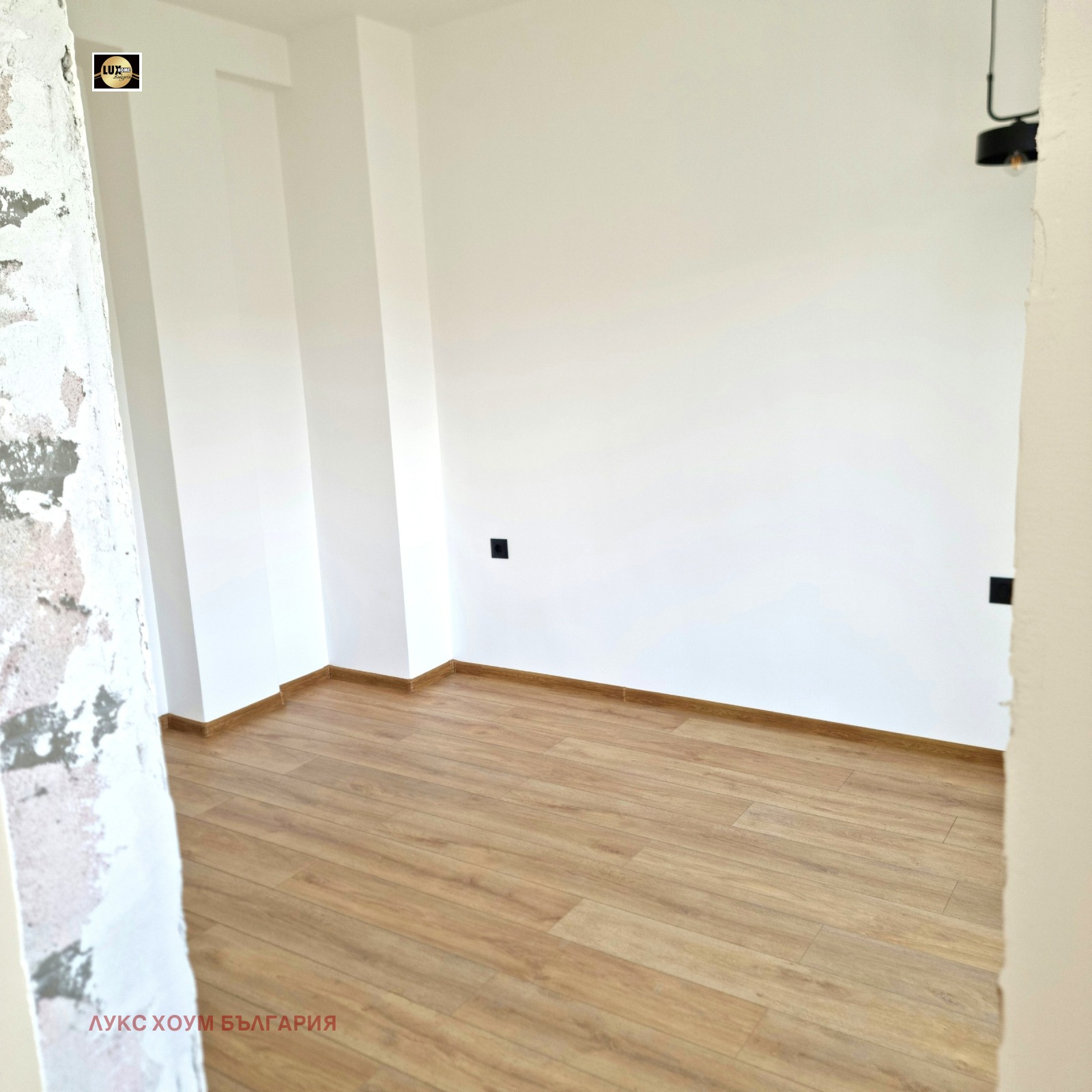 Продава МНОГОСТАЕН, гр. София, Център, снимка 3 - Апартаменти - 54370682