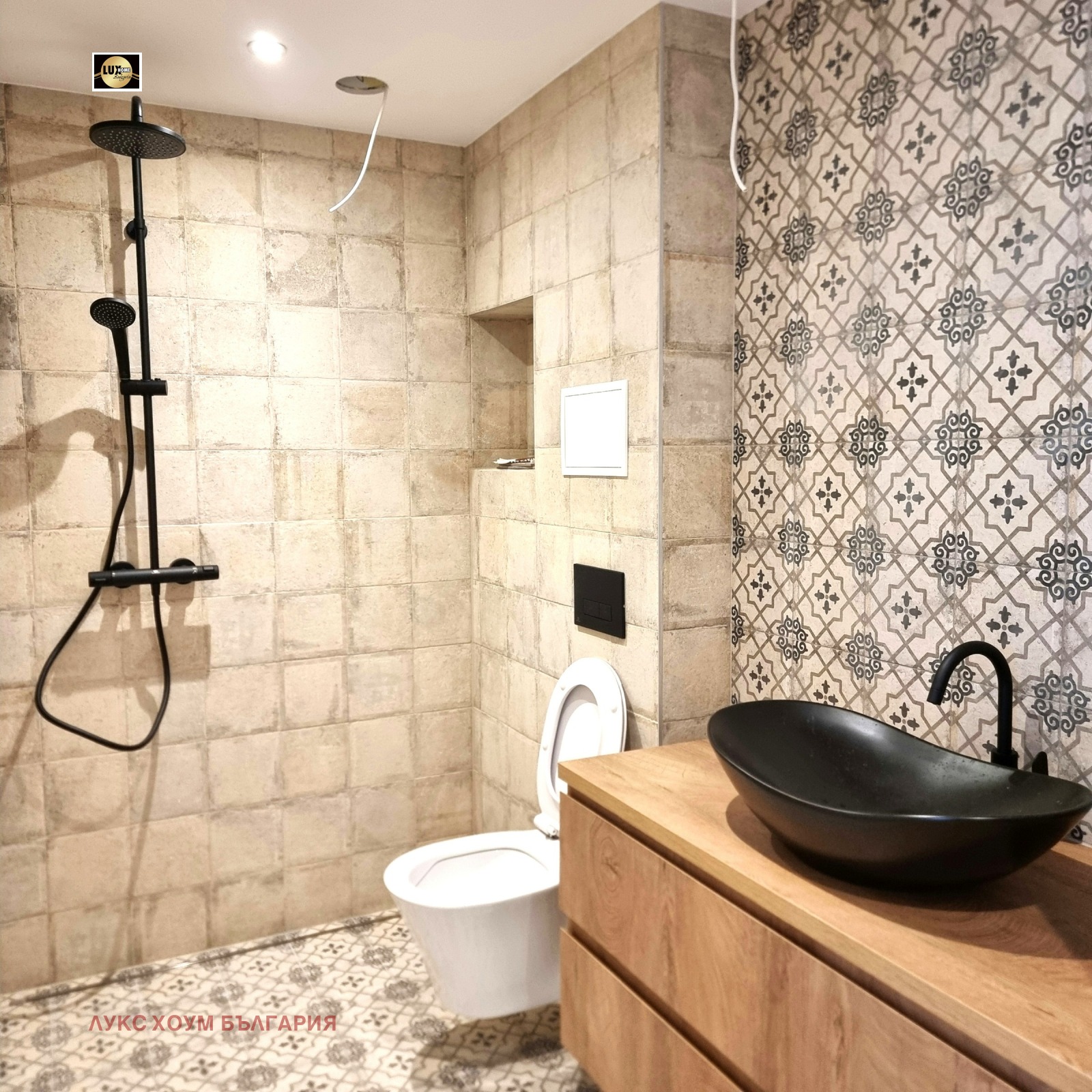 Продава МНОГОСТАЕН, гр. София, Център, снимка 2 - Апартаменти - 54370682