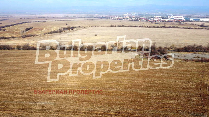 Продава ПАРЦЕЛ в област София, с. Нови хан - 3221 кв.м / 125 619 € » 245 689.41 лв., БЪЛГЕРИАН ПРОПЕРТИС