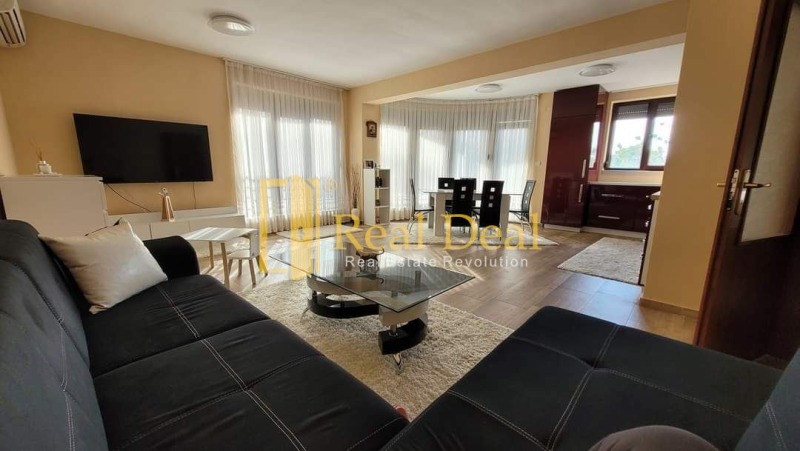 À venda  2 quartos Plovdiv , Iujen , 122 m² | 80889786
