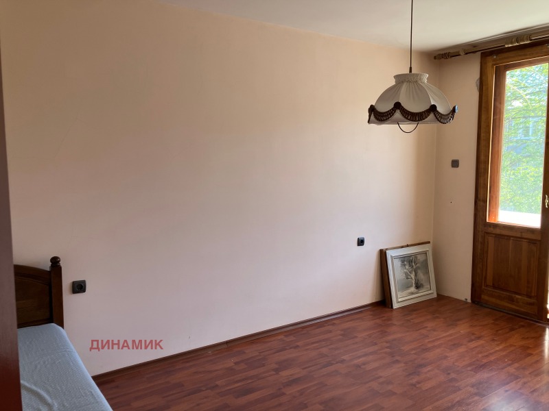 De vânzare  2 dormitoare Razgrad , Țentâr , 115 mp | 15978663 - imagine [2]