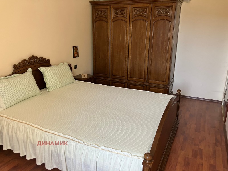 De vânzare  2 dormitoare Razgrad , Țentâr , 115 mp | 15978663