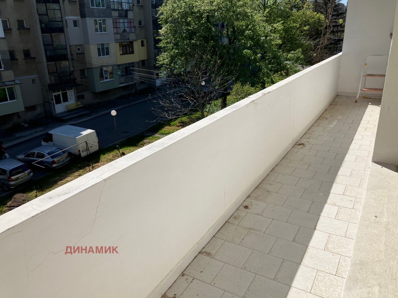 De vânzare  2 dormitoare Razgrad , Țentâr , 115 mp | 15978663 - imagine [8]