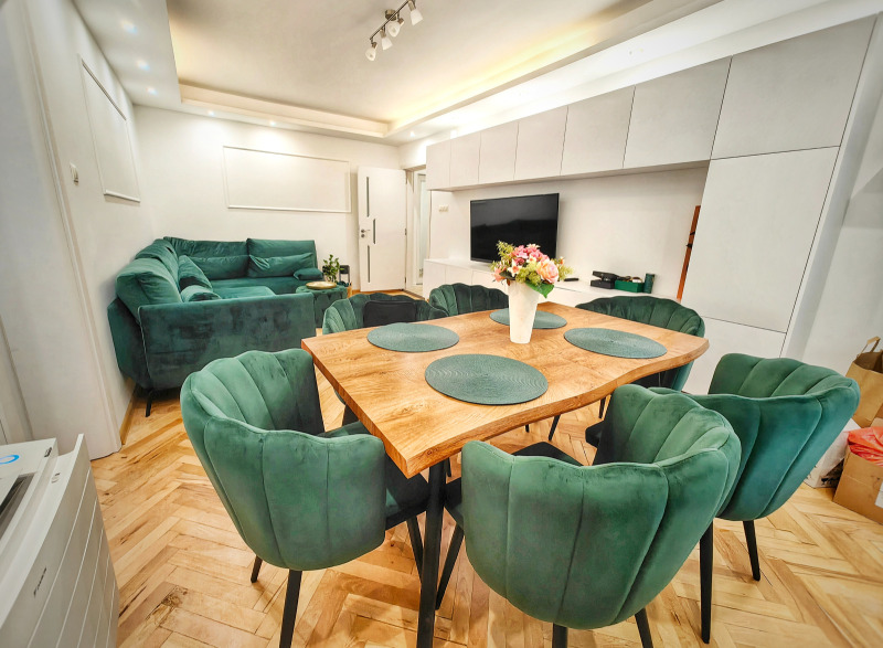 Продава  3-стаен град Пловдив , Кършияка , 99 кв.м | 26744218