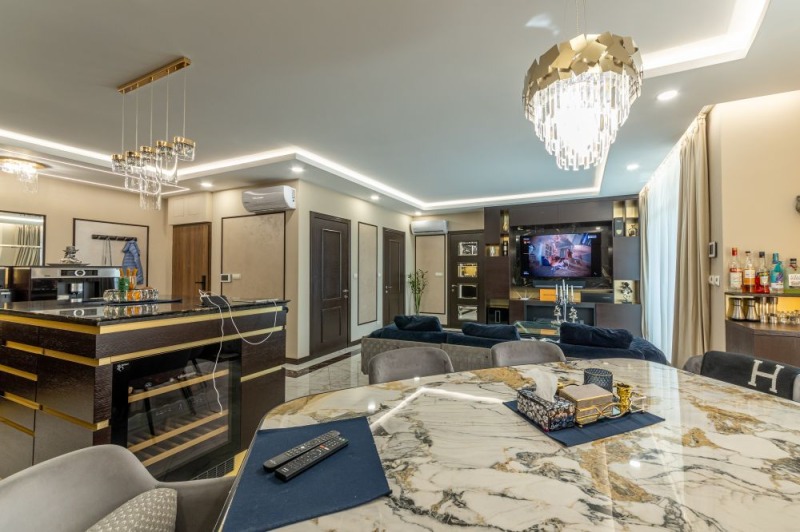 Продава  Многостаен, град Варна, Гранд Мол •  475 000 EUR • ID 86274233 — holmes.bg - [1] 