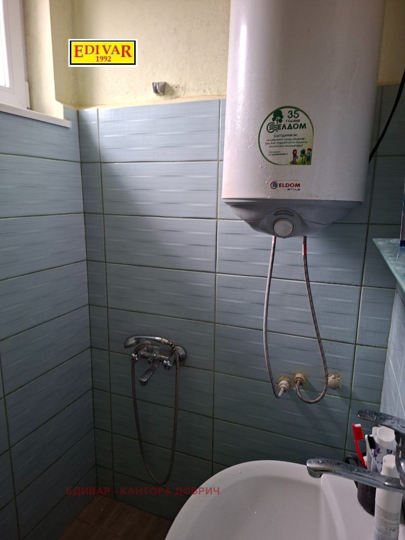 Продава КЪЩА, гр. Генерал Тошево, област Добрич, снимка 11 - Къщи - 52938622