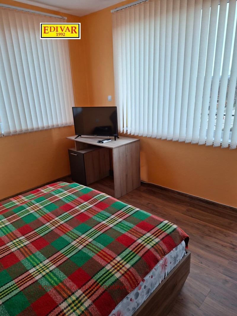 Продава КЪЩА, гр. Генерал Тошево, област Добрич, снимка 3 - Къщи - 52938622