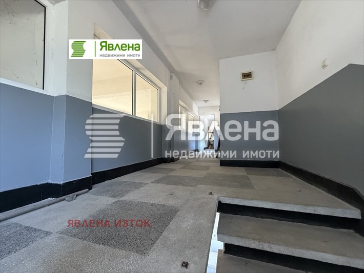 Продава ПРОМ. ПОМЕЩЕНИЕ, с. Врачеш, област София област, снимка 11 - Производствени сгради - 54479515