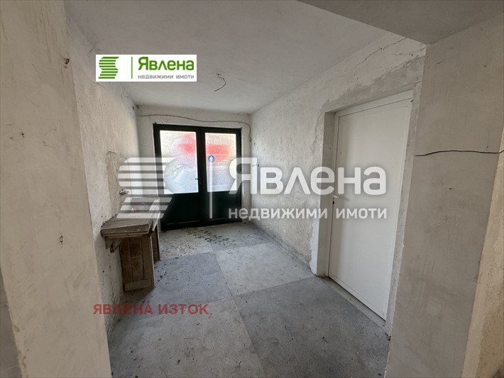 Продава ПРОМ. ПОМЕЩЕНИЕ, с. Врачеш, област София област, снимка 12 - Производствени сгради - 54479515