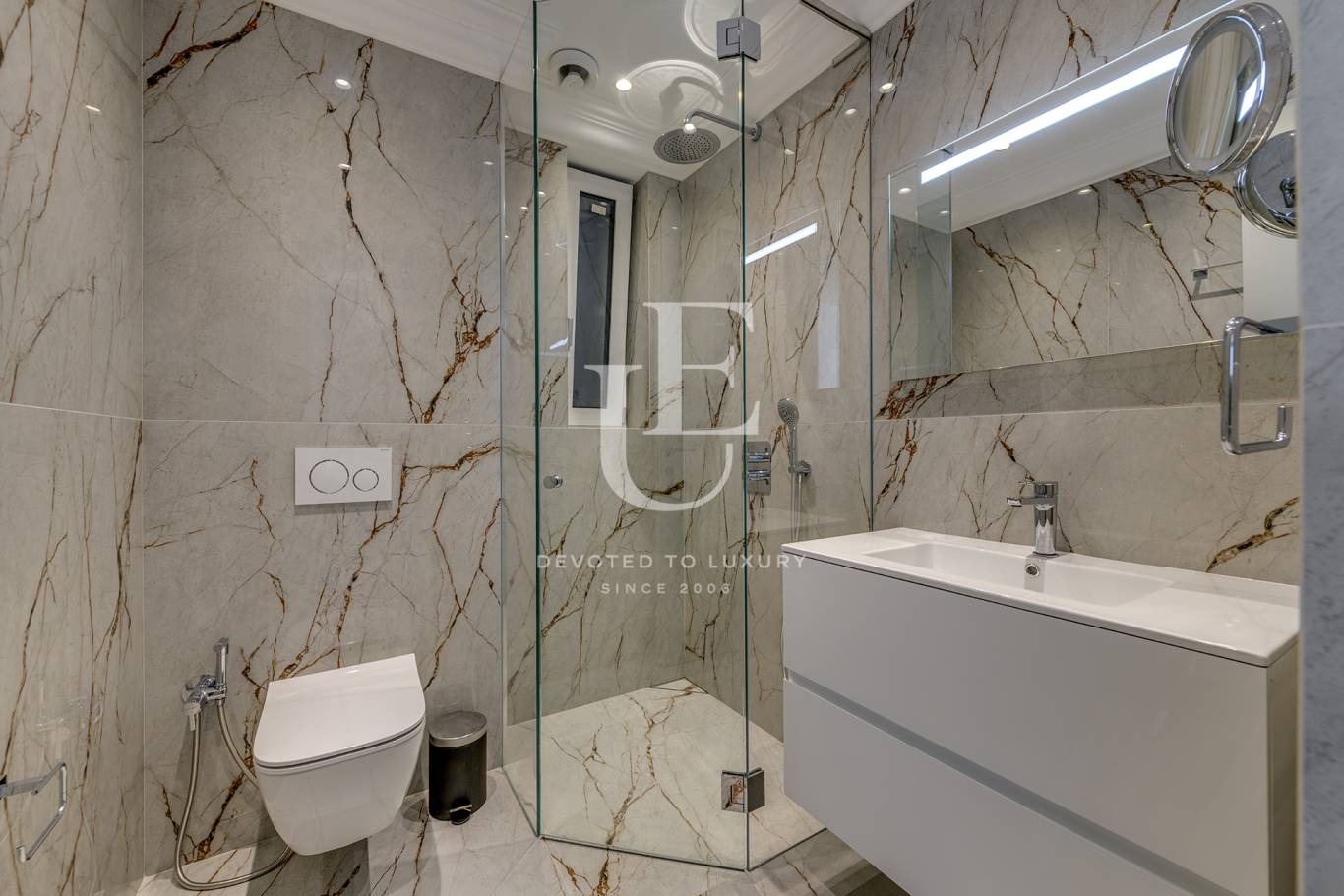 Продава 3-СТАЕН, гр. София, Център, снимка 7 - Апартаменти - 54254643