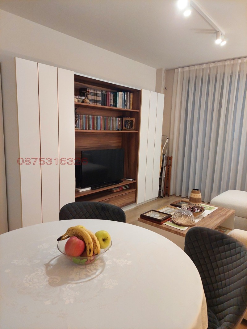 Продава 2-СТАЕН, гр. Пловдив, Център, снимка 2 - Апартаменти - 53532396