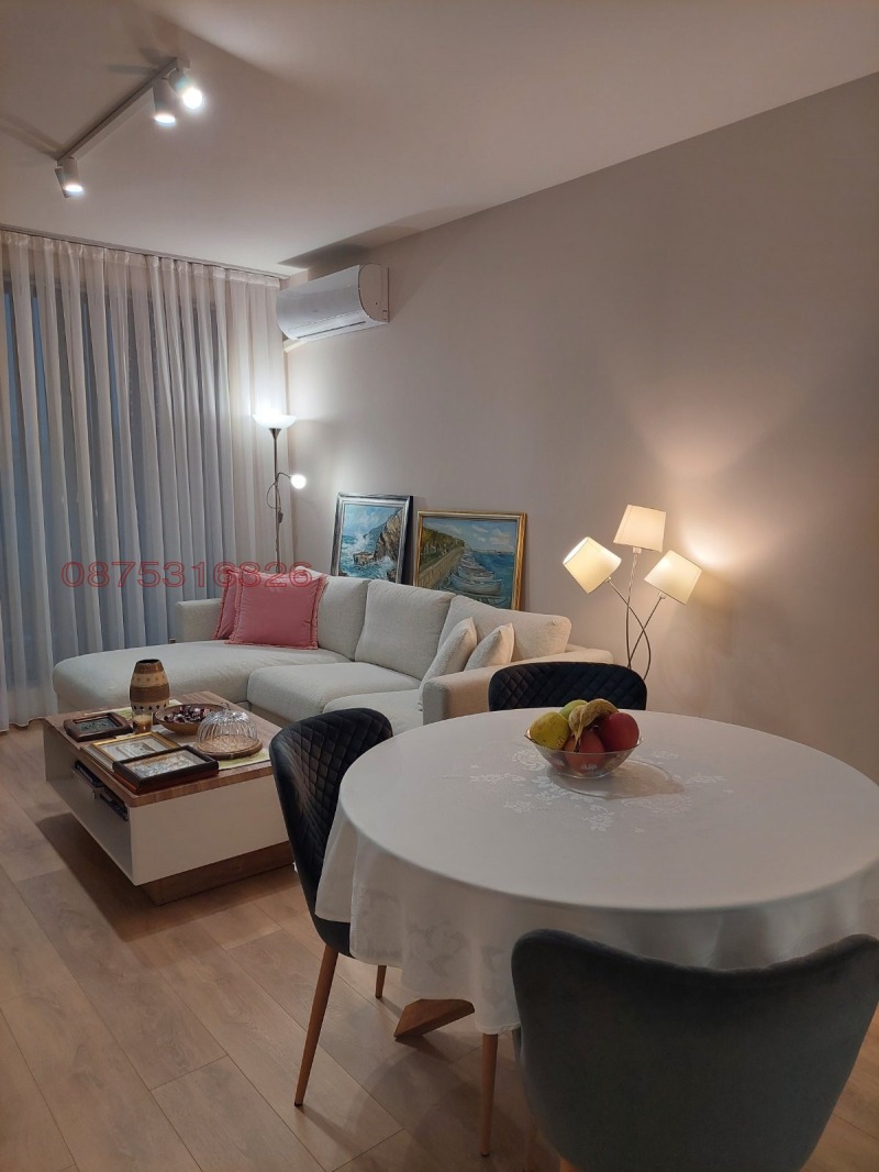 Продава 2-СТАЕН, гр. Пловдив, Център