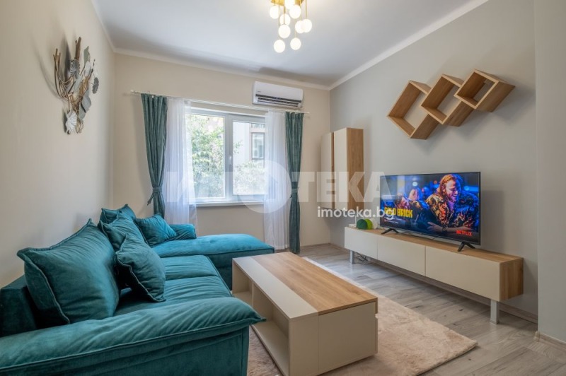 Продава 3-СТАЕН, гр. София, Център, снимка 2 - Апартаменти - 53314501