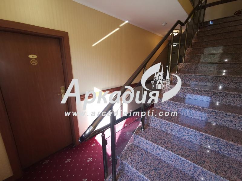 Продава  Хотел град Пловдив , Център , Младежки хълм, 1400 кв.м | 28166065 - изображение [8]