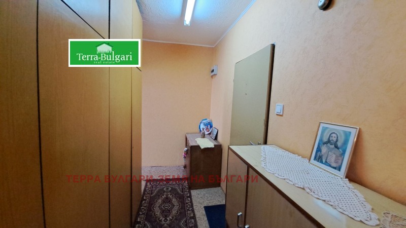 Продава  1-стаен град Перник , Изток , 46 кв.м | 76974992 - изображение [13]