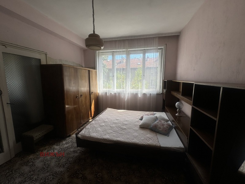 Na sprzedaż  1 sypialnia Pernik , Iztok , 63 mkw | 14889647 - obraz [2]