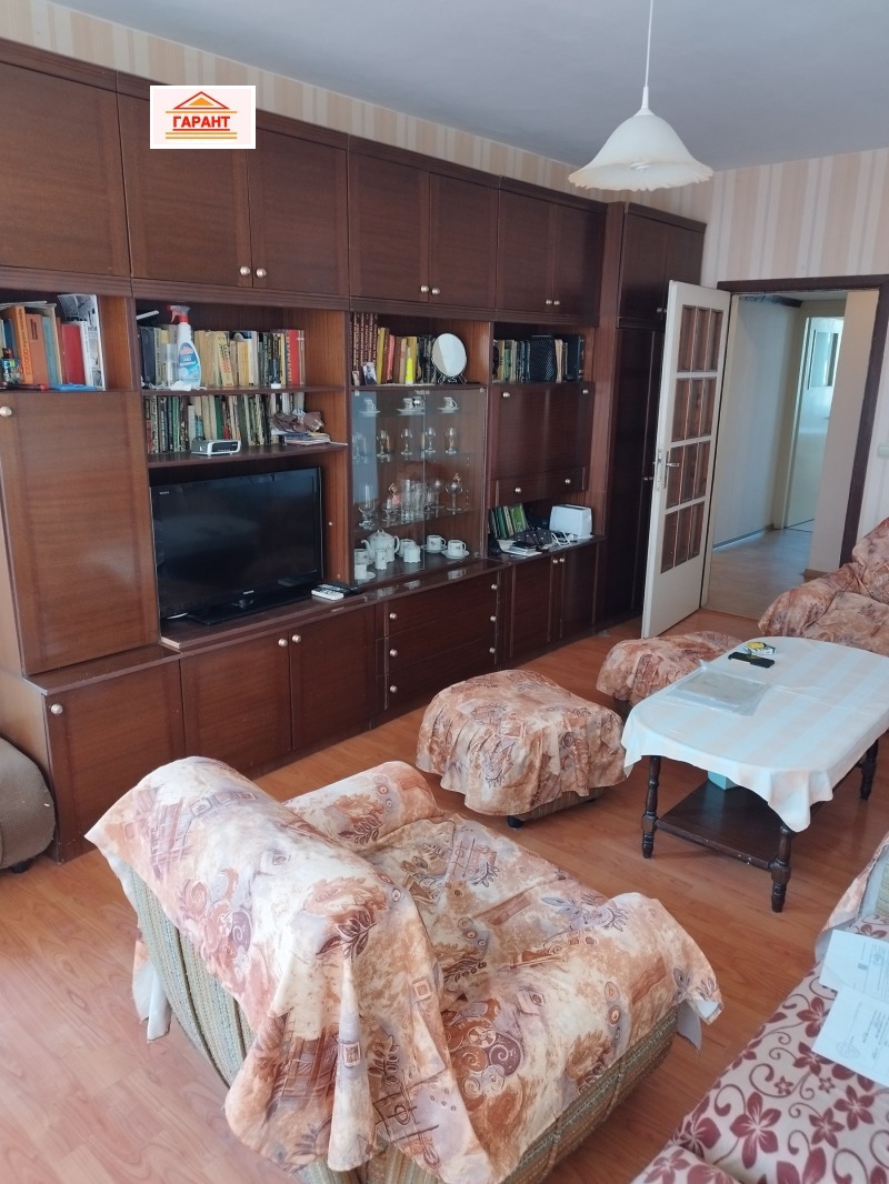 Eladó  2 hálószobás Pleven , Druzsba 4 , 85 négyzetméter | 45692353 - kép [2]