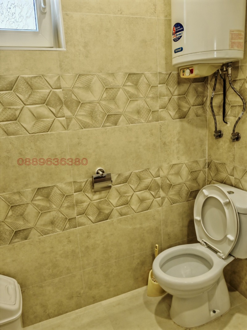 Продава ЕТАЖ ОТ КЪЩА, гр. Монтана, Широк център, снимка 7 - Етаж от къща - 52684379