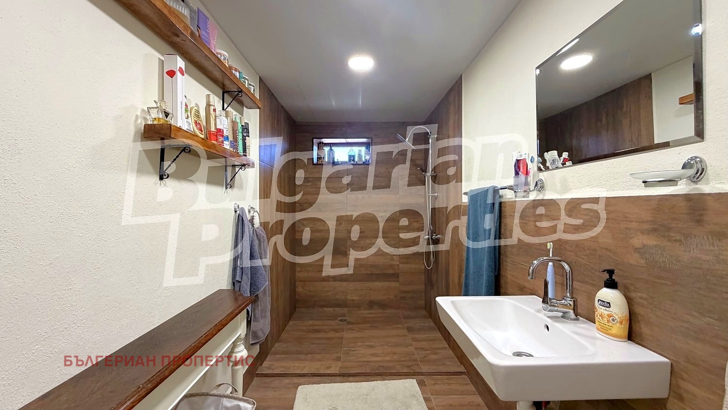 Продава КЪЩА, с. Средно градище, област Стара Загора, снимка 10 - Къщи - 54266959