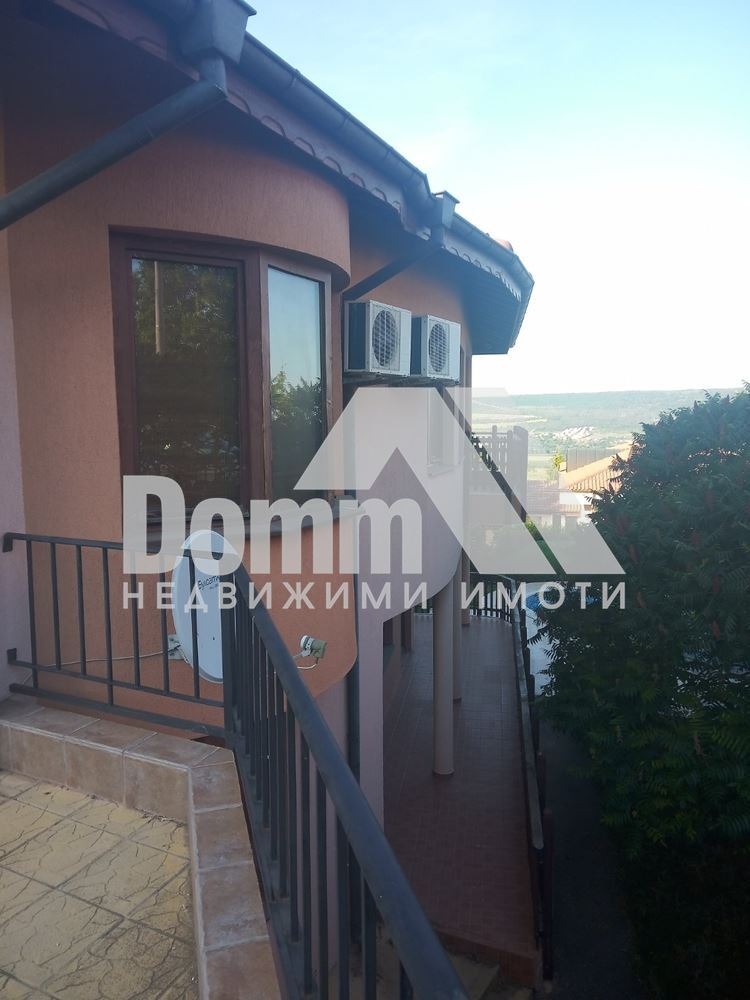 In vendita  Casa regione Dobrič , Rogachevo , 290 mq | 25575184