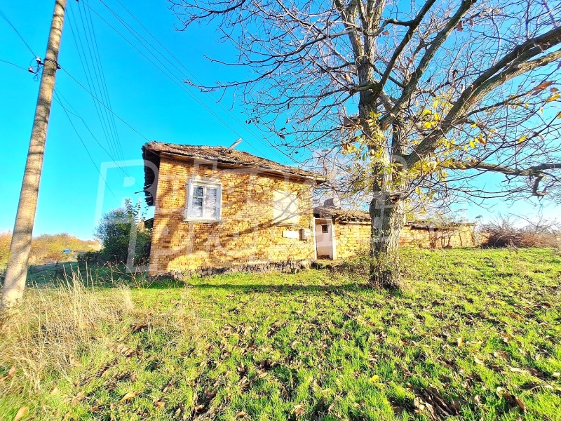 Продава КЪЩА, с. Овча могила, област Велико Търново, снимка 16 - Къщи - 52575297