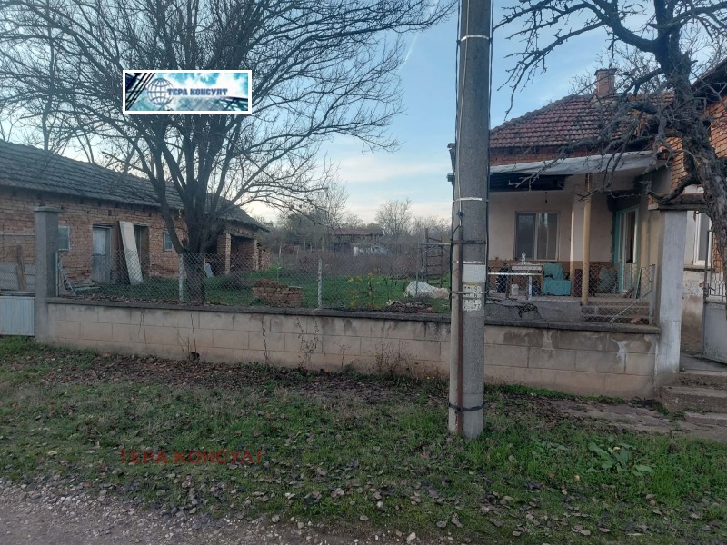 Продава КЪЩА, с. Подем, област Плевен, снимка 3 - Къщи - 52873783