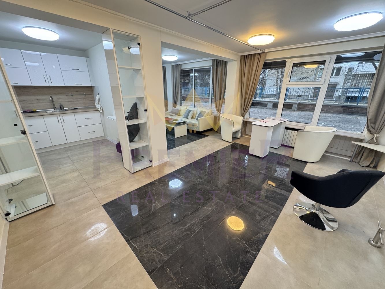 Продава ОФИС, гр. София, Иван Вазов, снимка 3 - Офиси - 53903515