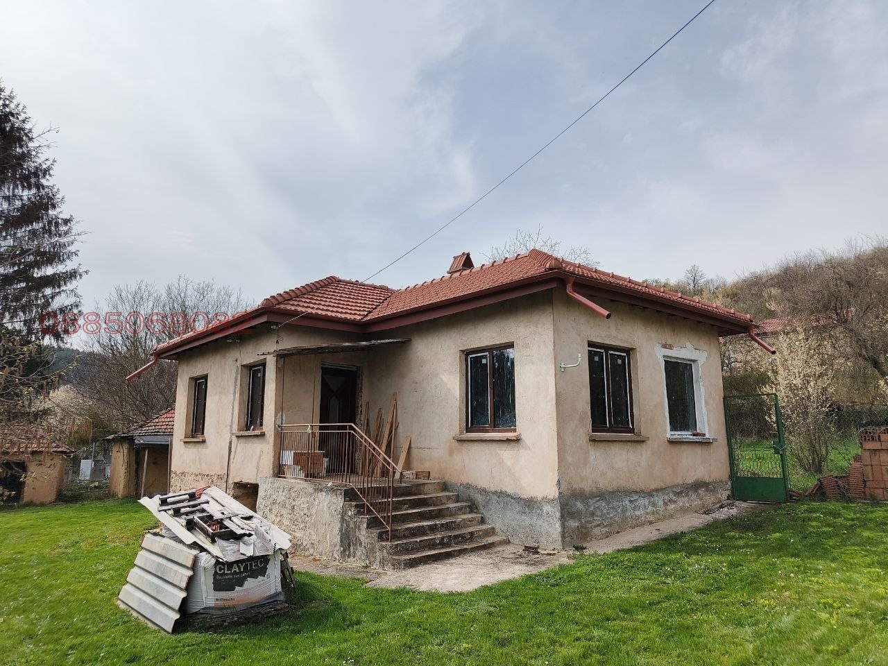 Продава КЪЩА, с. Туден, област София област