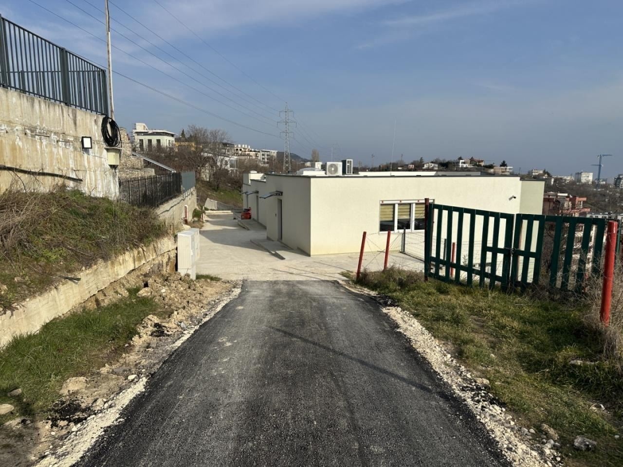 Продава КЪЩА, гр. Варна, м-т Пчелина, снимка 8 - Къщи - 54640063