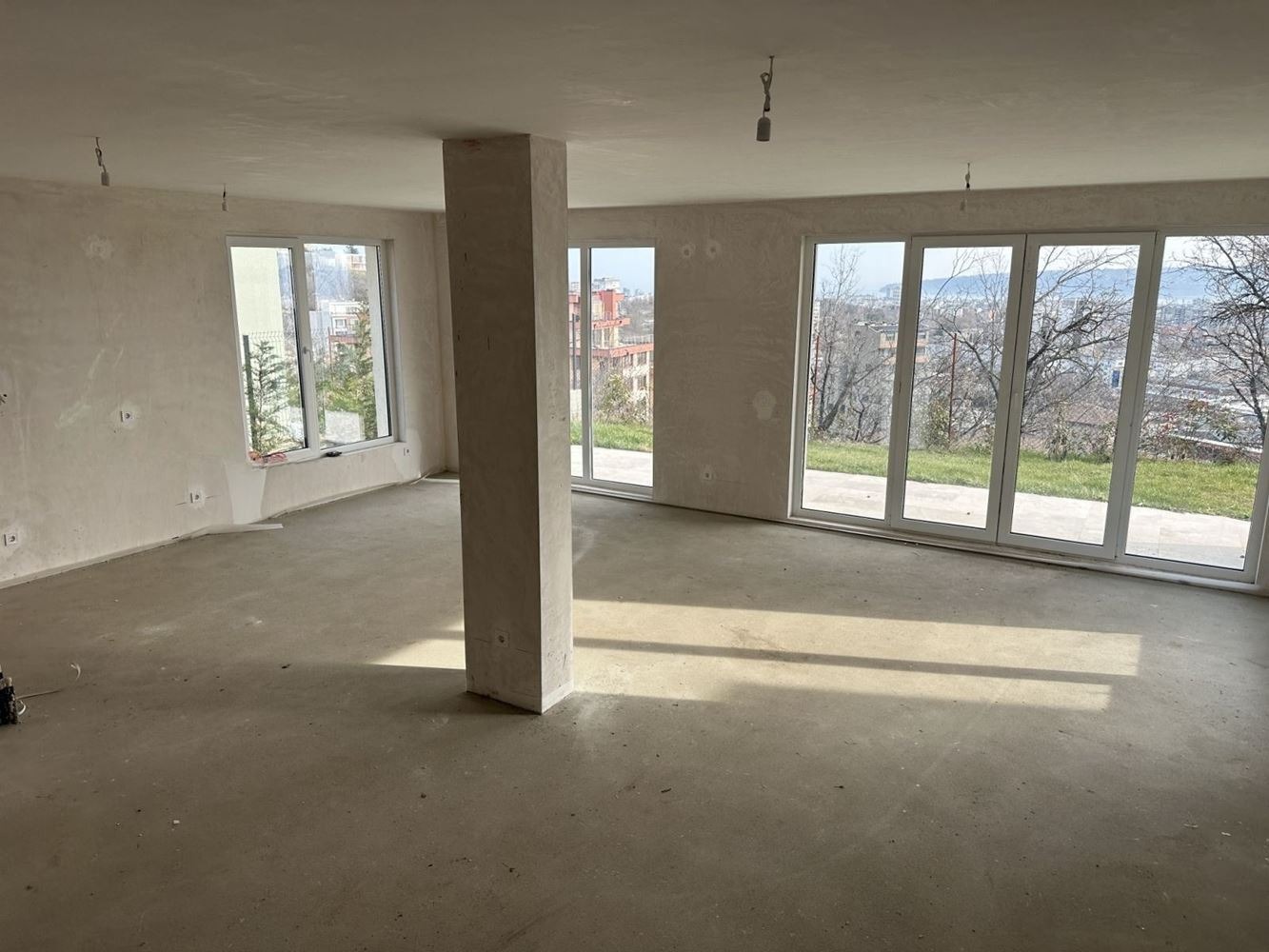 Продава КЪЩА, гр. Варна, м-т Пчелина, снимка 12 - Къщи - 54640063