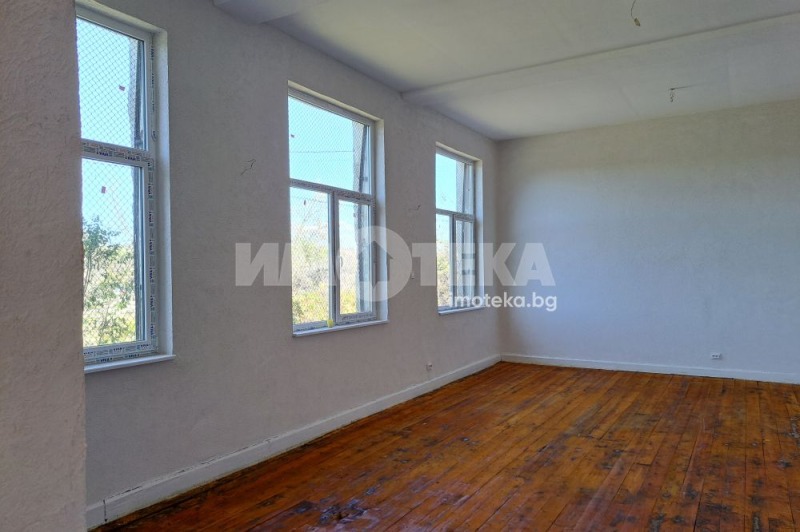 Продава ХОТЕЛ в област София, с. Голема Раковица - 1200 кв.м / 720 000 € » 1 408 197.60 лв., ИМОТЕКА