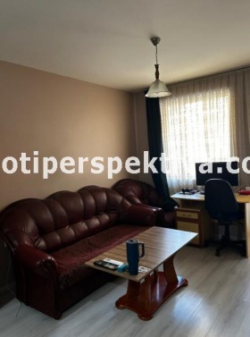 1 ložnice Christo Smirnenski, Plovdiv