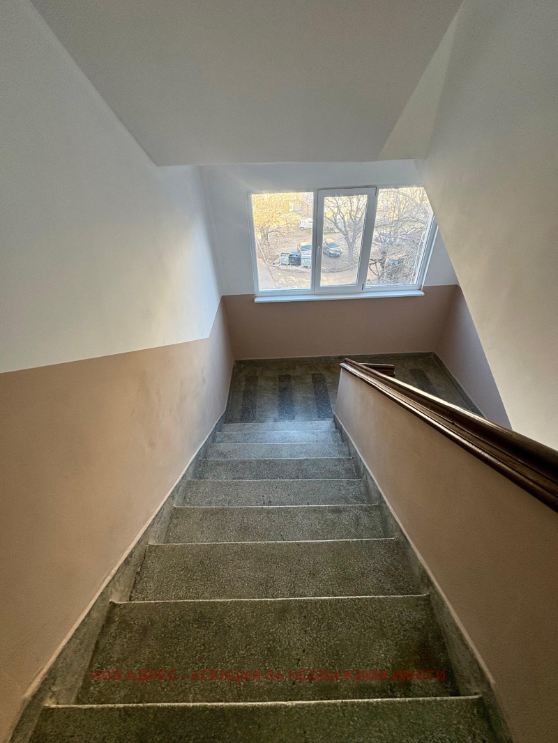 Продава 3-СТАЕН, гр. Търговище, Център, снимка 12 - Апартаменти - 53008630