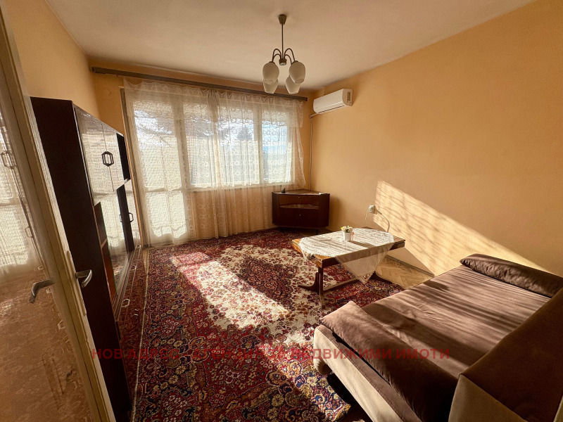 Продава 3-СТАЕН, гр. Търговище, Център, снимка 2 - Апартаменти - 53008630