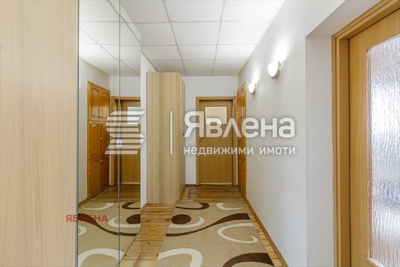 Продава 4-СТАЕН, гр. София, Център, снимка 11 - Апартаменти - 53126389