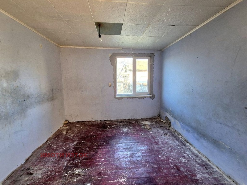 Продава ЕТАЖ ОТ КЪЩА, гр. Перник, Църква, снимка 9 - Етаж от къща - 53151714