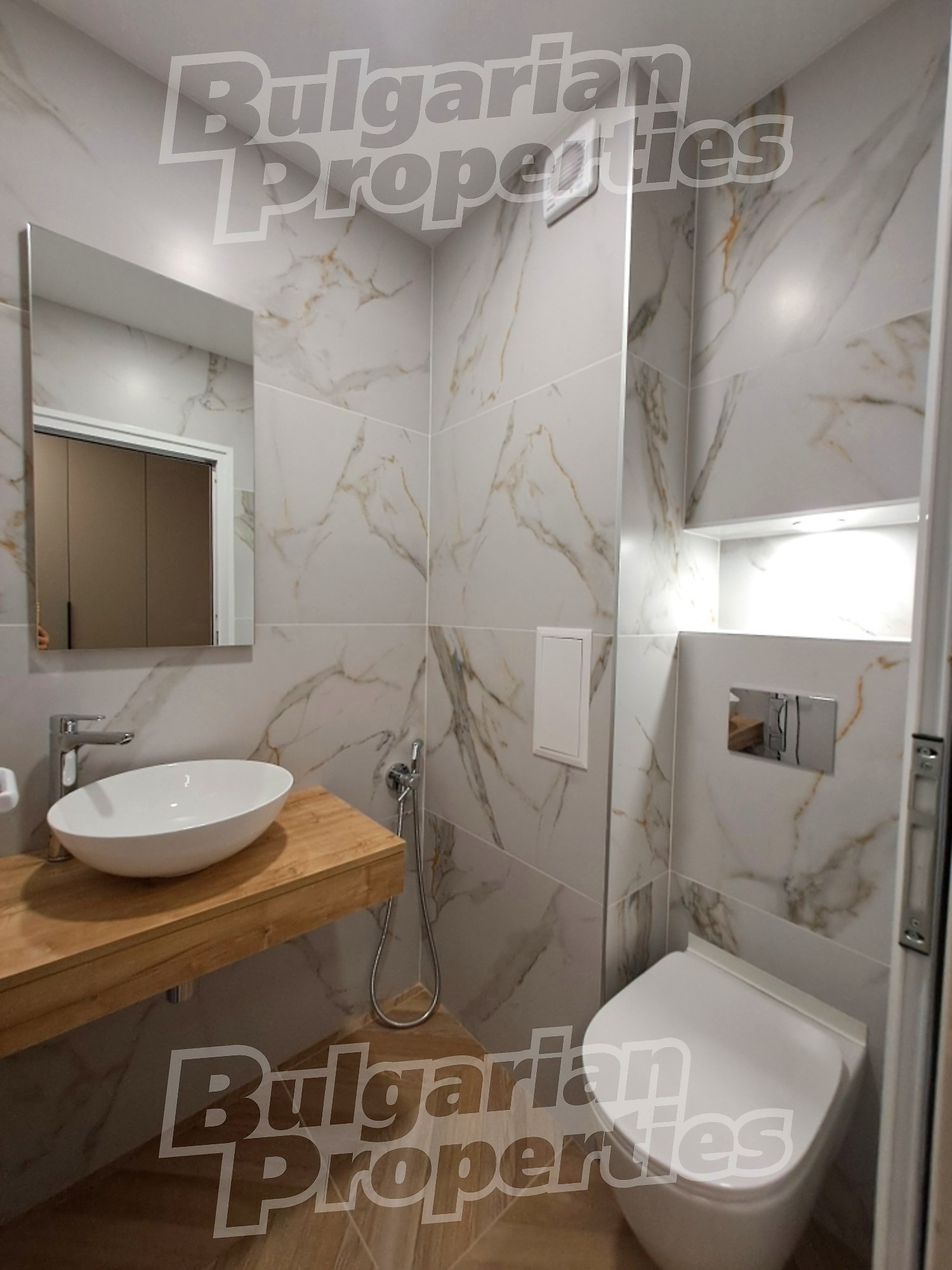 Продава 3-СТАЕН, гр. Варна, Център, снимка 6 - Апартаменти - 55693624