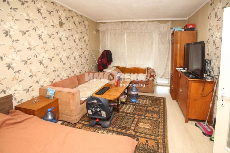 Продава  3-стаен, област София, гр. Елин Пелин •  115 000 EUR • ID 73445870 — holmes.bg - [1] 