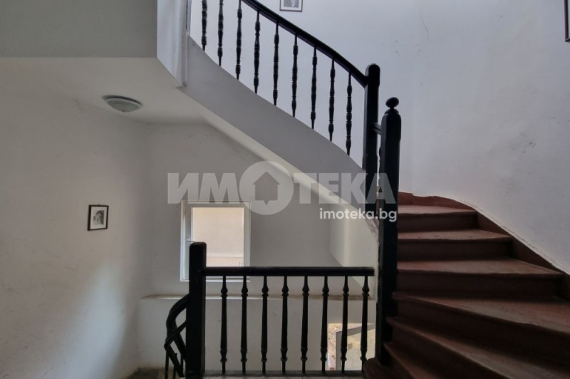 Продава КЪЩА, гр. София, Център, снимка 10 - Къщи - 51598213