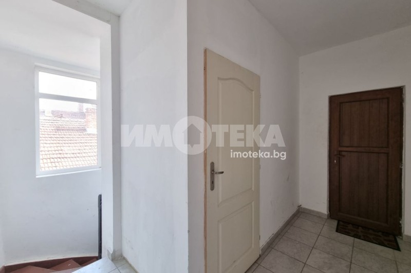Продава КЪЩА, гр. София, Център, снимка 9 - Къщи - 51598213