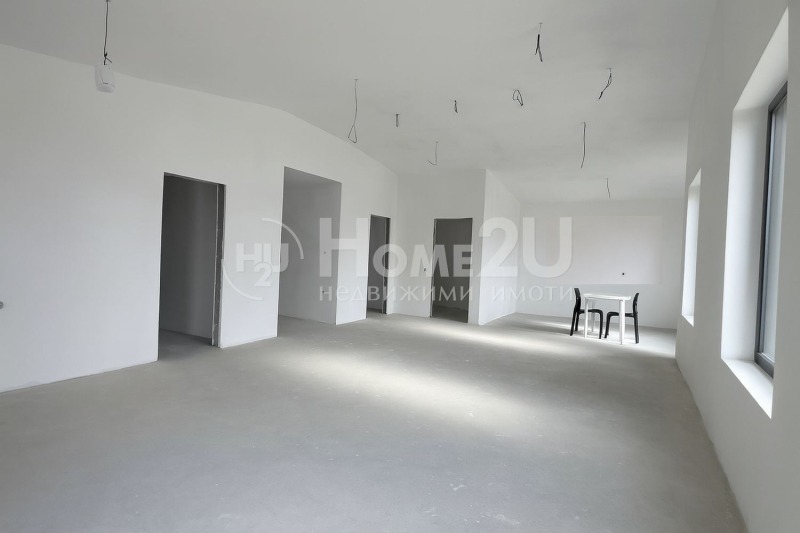 Продава КЪЩА, гр. Варна, м-т Добрева чешма, снимка 2 - Къщи - 52770211